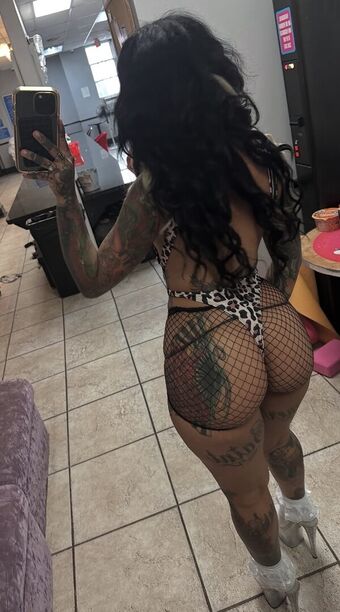 tsunamimami Nøgen Lækager OnlyFans Foto 24