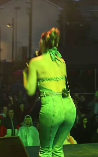 Una Healy
