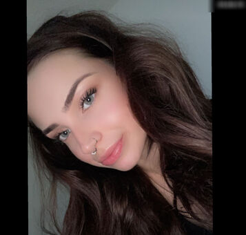 vane.xn Nøgen Lækager OnlyFans Foto 1