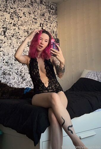 versachiko Nøgen Lækager OnlyFans Foto 2