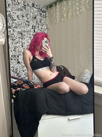 versachiko Nøgen Lækager OnlyFans Foto 14