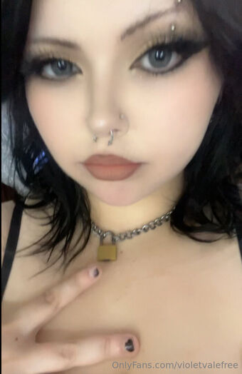 violetvalefree Nøgen Lækager OnlyFans Foto 12