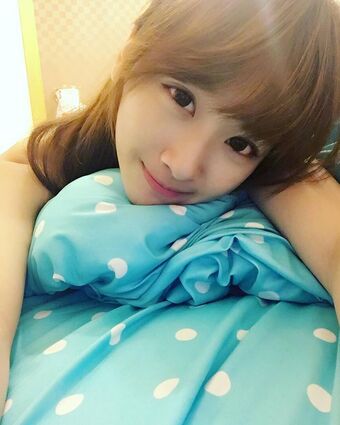 Weiwei610 Nøgen Lækager OnlyFans Foto 4