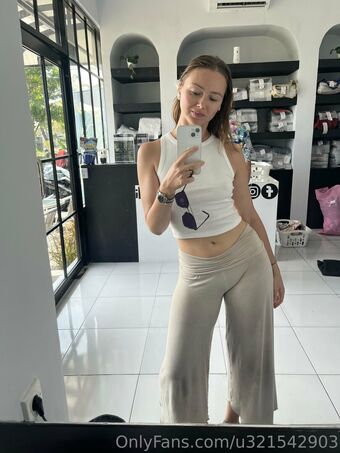 whitewee Nøgen Lækager OnlyFans Foto 5