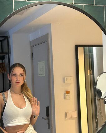 Wieke Langanke