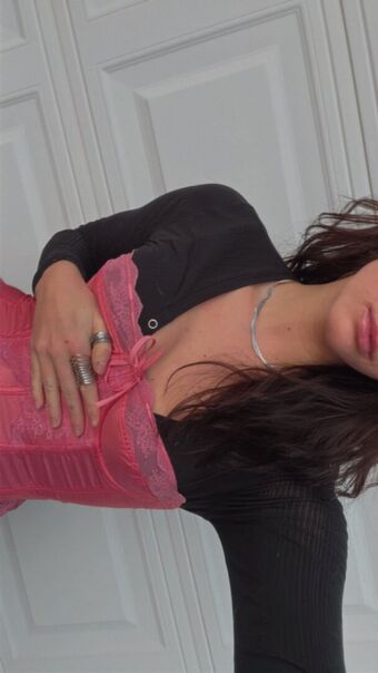 Willow Shields Nøgen Lækager OnlyFans Foto 220