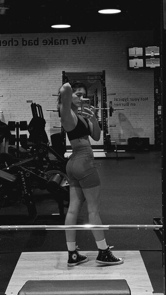 Willow Shields Nøgen Lækager OnlyFans Foto 224