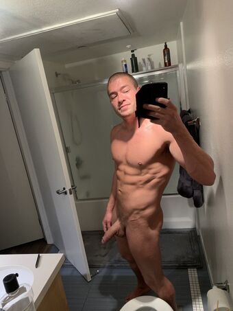 Xander Corvus