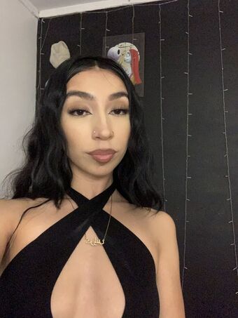 xcarolinejoness