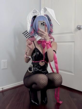 y3miku Nøgen Lækager OnlyFans Foto 34