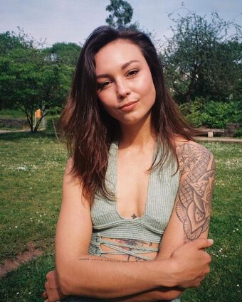 yaz rose