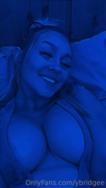 YBridge Nøgen Lækager OnlyFans Foto 32