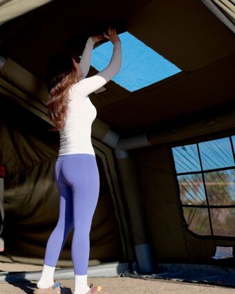 Young Camping Nøgen Lækager OnlyFans Foto 12