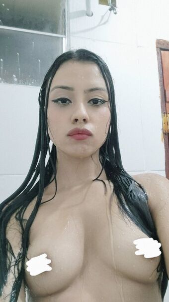 Yumiz1nha Nøgen Lækager OnlyFans Foto 8