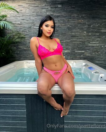yvetteflores