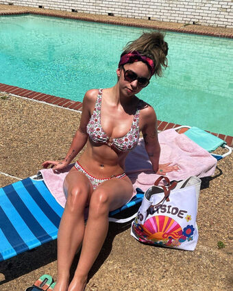 zoe.ebarb