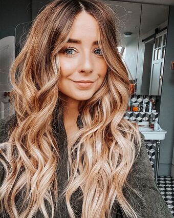 Zoë Sugg